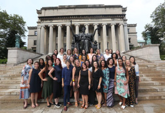 Turma do Columbia Women's Leadership Network in Brazil no Campus da Universidade de Columbia, em Nova York