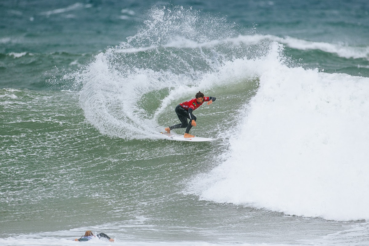 Yago Dora fez o maior placar entre os brasileiros no domingo em Bells Beach (Crédito da Foto: @WSL / Ed Sloane)