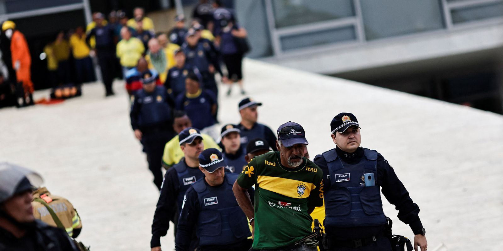cnj:-1,4-mil-pessoas-estao-presas-por-ataques-em-brasilia