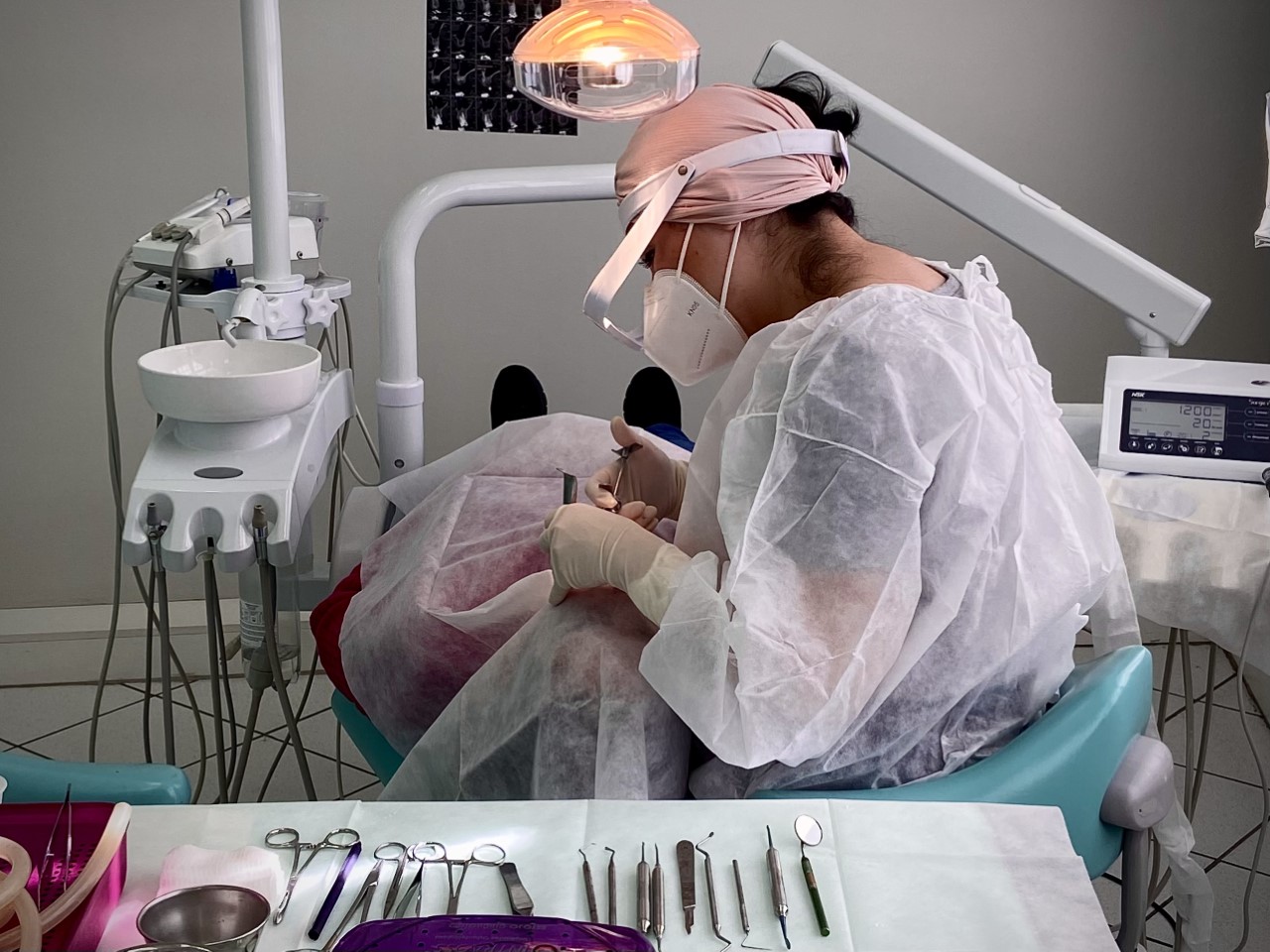 Mercado de implante dentário deve alcançar US$ 3,4 milhões nas Américas em 2023