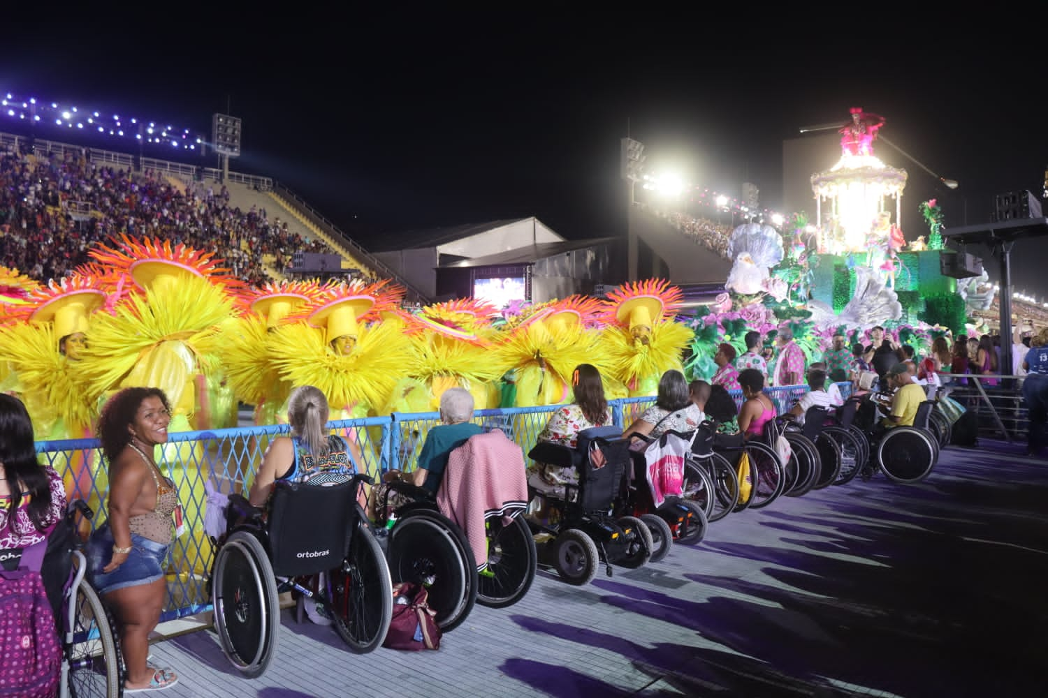 Serão distribuídos 300 convites para cada dia de desfile na Sapucaí - Divulgação