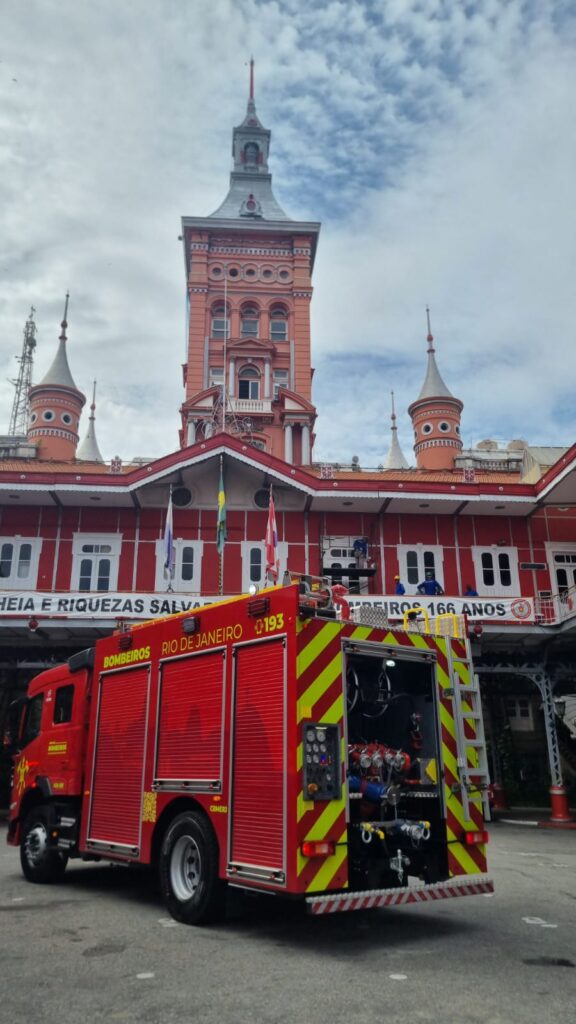 Corpo de Bombeiros do Rio faz aquisição de novas viaturas de salvamento e combate a incêndio