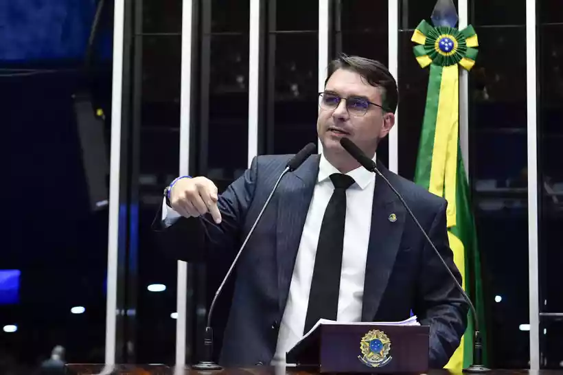 Flávio Bolsonaro - (foto: Waldemir Barreto/Agência Senado)