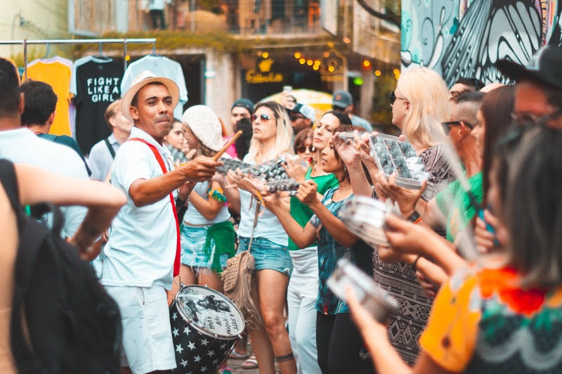 Comemoração de carnaval pelo Brasil - divulgação