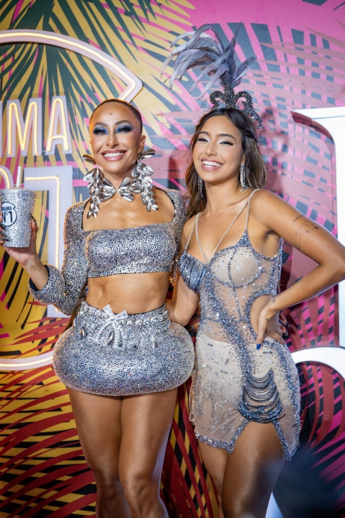 Sabrina Sato e Vanessa Lopes 

