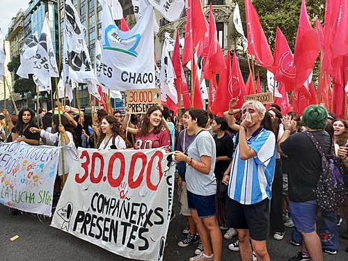 ‘nunca-mais’:-argentina-marcha-contra-a-ditadura-no-dia-da-memoria,-verdade-e-justica