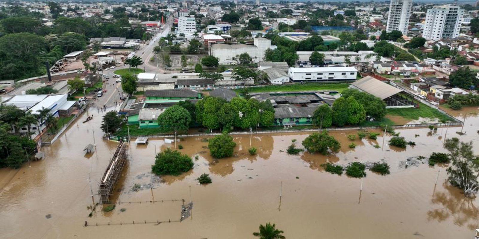 ministros-chegam-a-rio-branco-para-visitar-areas-afetadas