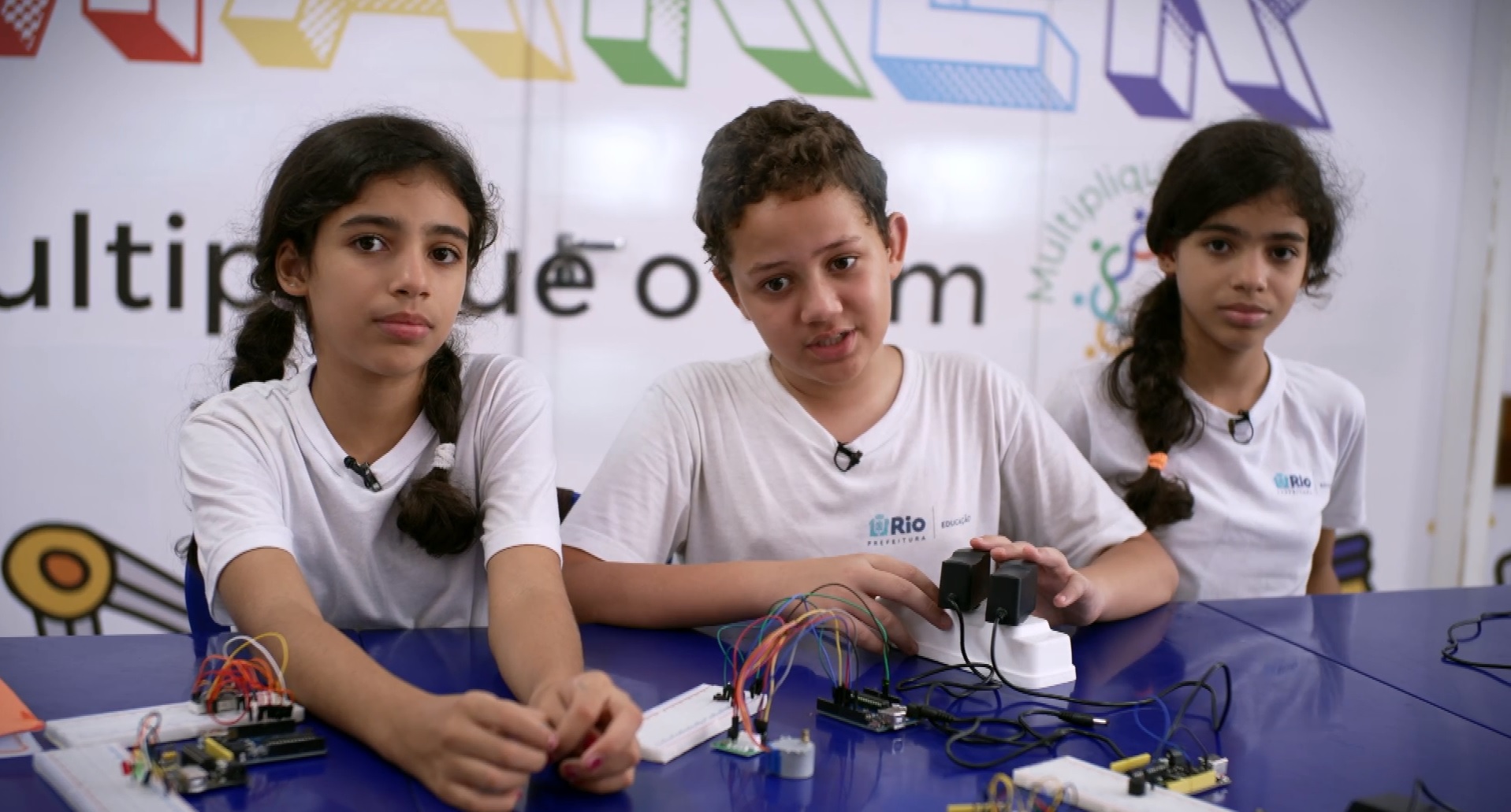 Alunos no Laboratório de Cultura Maker - Reprodução MultiRio