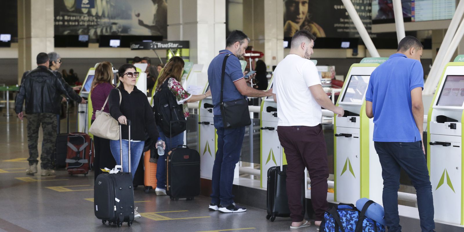 aeroportos-e-rodoviarias-esperam-movimento-intenso-durante-a-pascoa