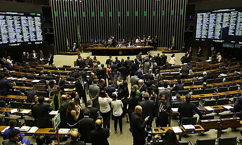 congresso-vive-quarta-feira-agitada,-com-cpmi,-piso-da-enfermagem-e-reajuste-dos-servidores