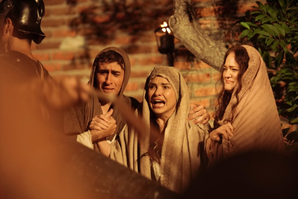 Washington Machado (João), Luíza Tomé (Maria) e Marina Pacheco (Madalena)2 FOTO KENNEL ROGIS