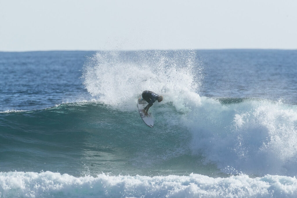 O campeão mundial Italo Ferreira está na luta para se manter na elite do CT (Crédito da Foto: @WSL / Aaron Hughes)