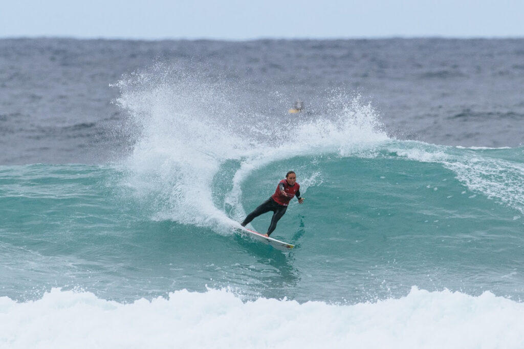 Carissa Moore conquistando sua terceira vitória em Margaret River (Crédito da Foto: @WSL / Aaron Hughes)