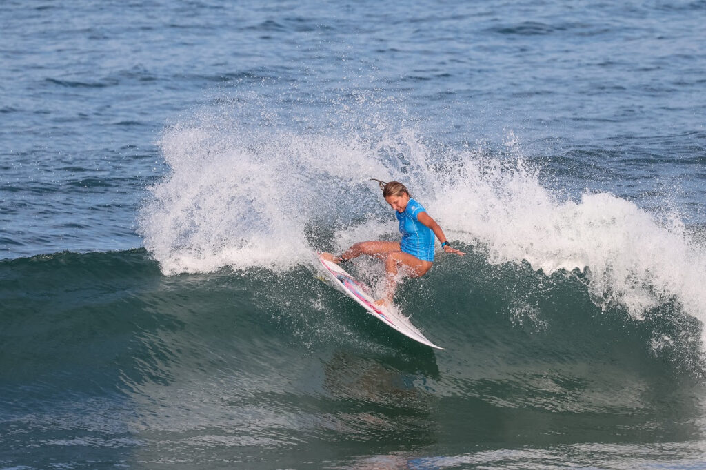 Alexia Monteiro tem a torcida de Garopaba nas finais do Circuito Banco do Brasil (Crédito da Foto: @WSL / Daniel Smorigo)