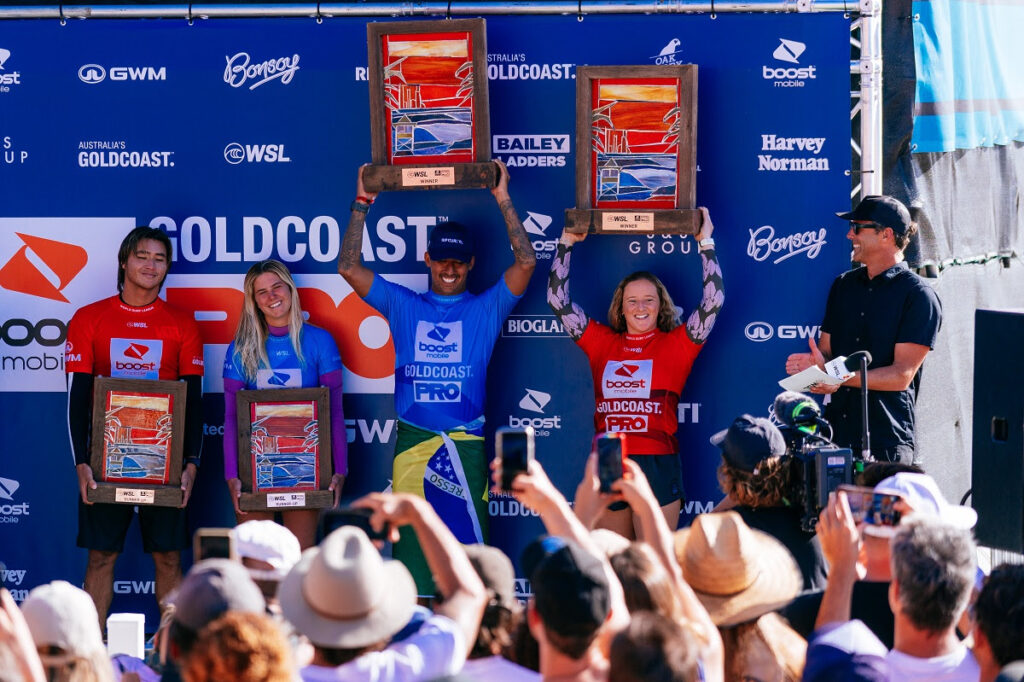 Imaikalani Devault, Sawyer Lindblad, Samuel Pupo e India Robinson (Crédito da Foto: @WSL / Andrew Shield)