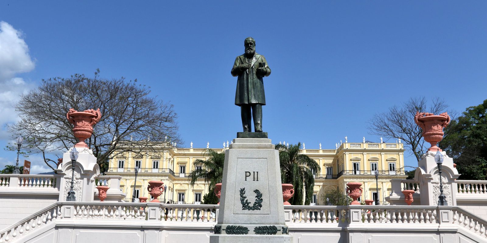 aos-205-anos,-museu-nacional-busca-preservar-missao-educativa