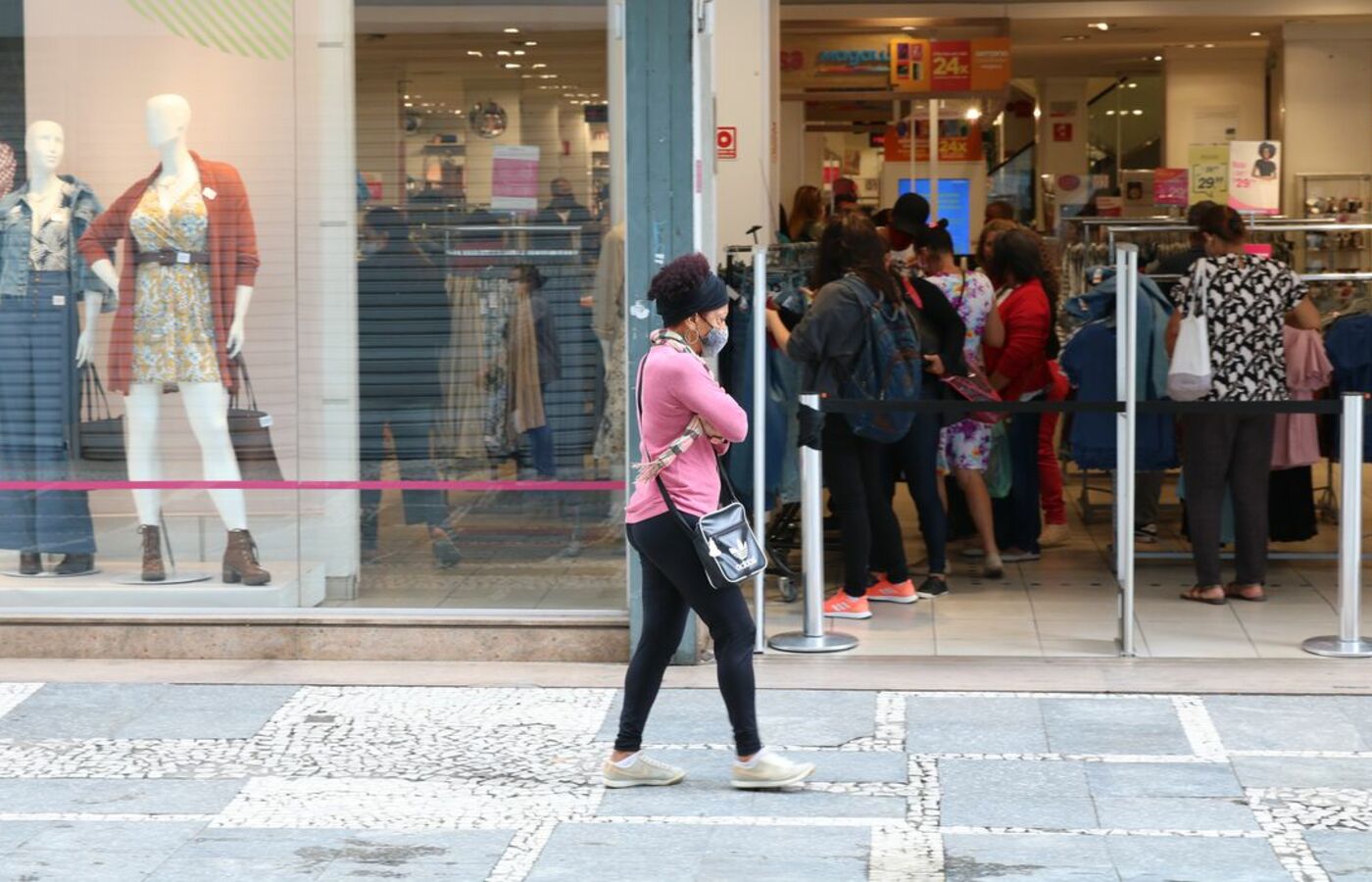 distrito-federal-amplia-protecao-as-mulheres-em-ambientes-comerciais