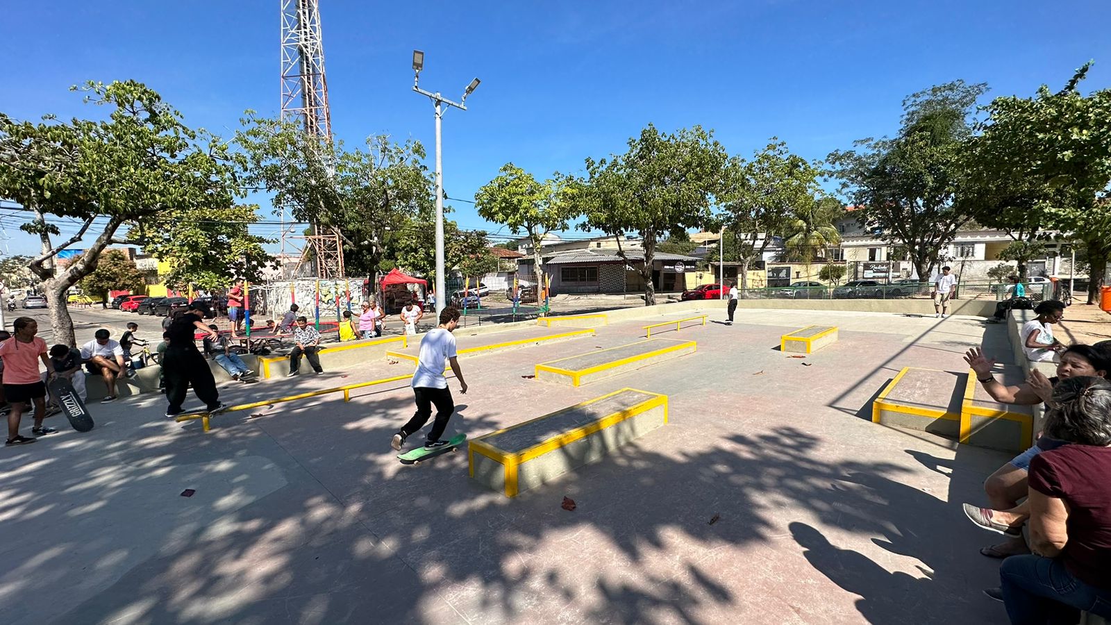 A praça Delfos ganhou uma pista de skate park - Léo Custódio/Prefeitura do Rio