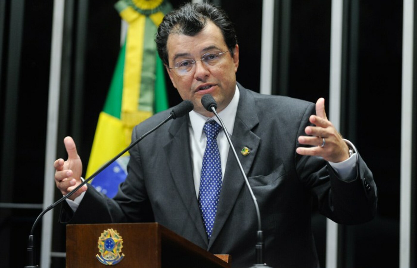 reforma-tributaria:-relator-eduardo-braga-promete-plano-de-trabalho-ate-a-proxima-quarta-feira-(16)