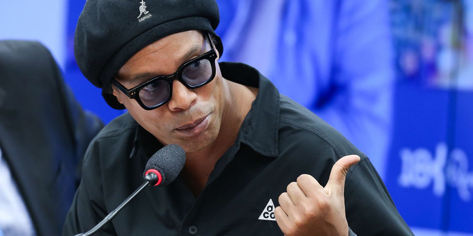 ronaldinho-gaucho-nega-ser-dono-de-empresa-de-criptomoedas