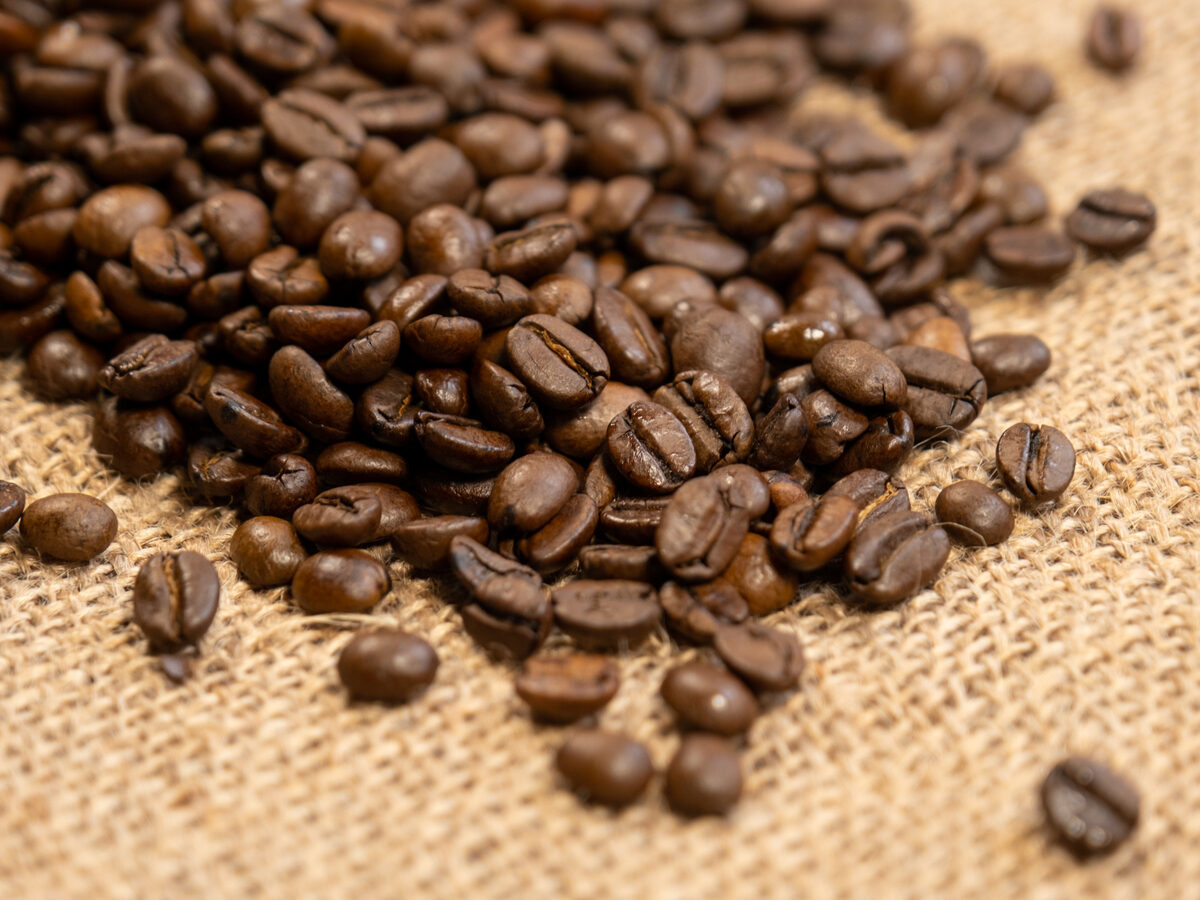 Preço do café arábica tem queda nesta sexta-feira (22)