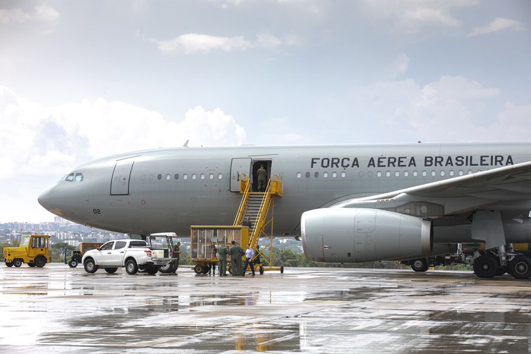 Aeronave KC-30 da FAB é uma das que vem sendo usadas para as operações de repatriação de brasileiros. Foto: FAB