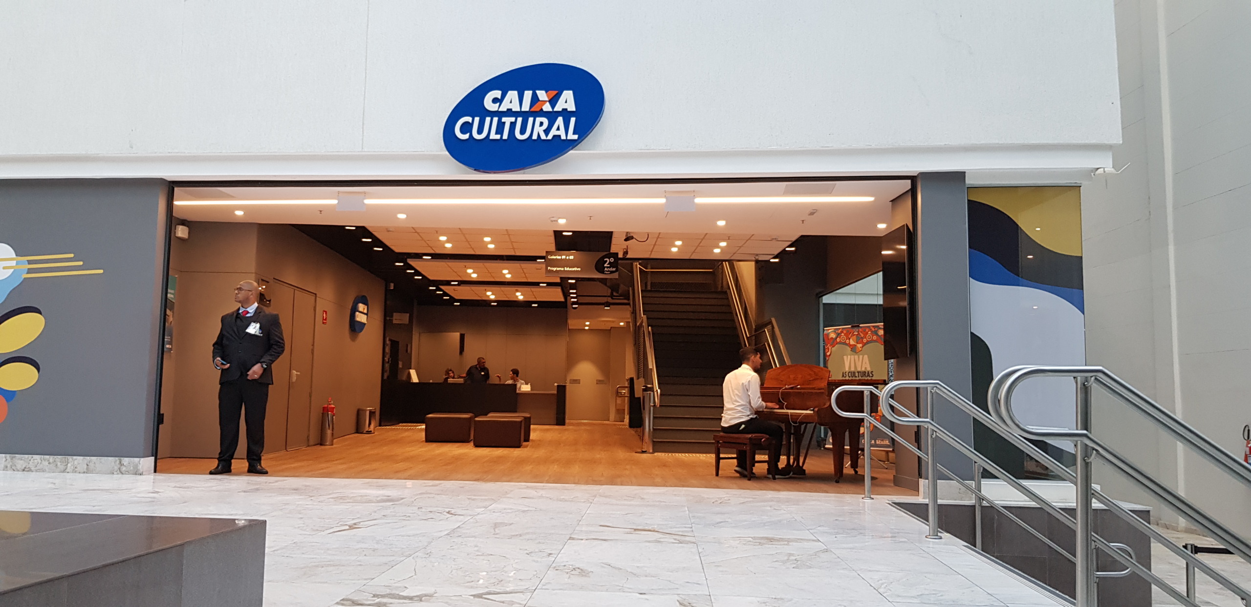 Centro Cultural Caixa - Layla Brizola