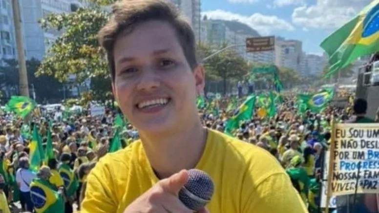 Karol Eller, suicídio, cura gay, igreja, MPF, homofobia