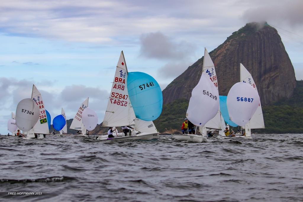 Campeonato Mundial de Vela da Classe 420 acontece no Iate Clube nesta semana