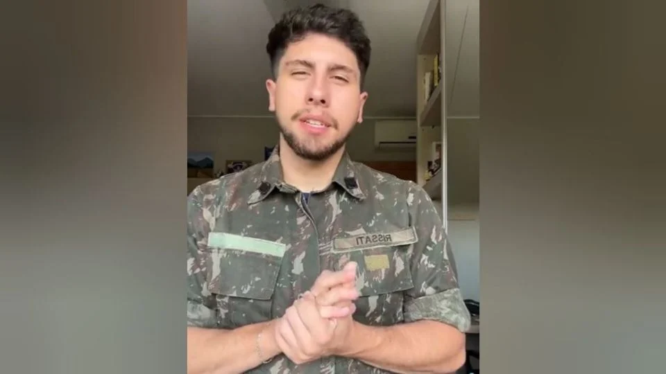 O ex-recruta Luís Felipe Rissati Faria, o Luisinho Fotocópia - TikTok/Reprodução