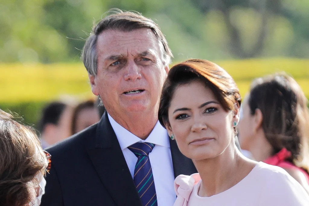 Jair Bolsonaro e sua esposa Michelle. Foto: reprodução