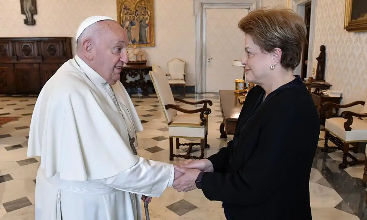 Papa Francisco recebe Dilma Rousseff no Vaticano