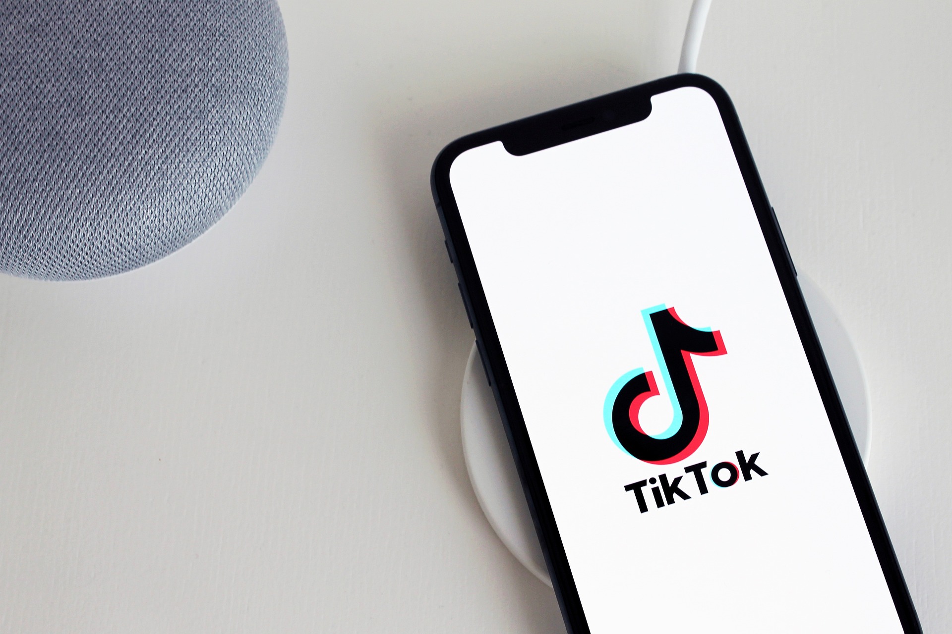 Congresso dos EUA Aprova Projeto que Pode Banir TikTok