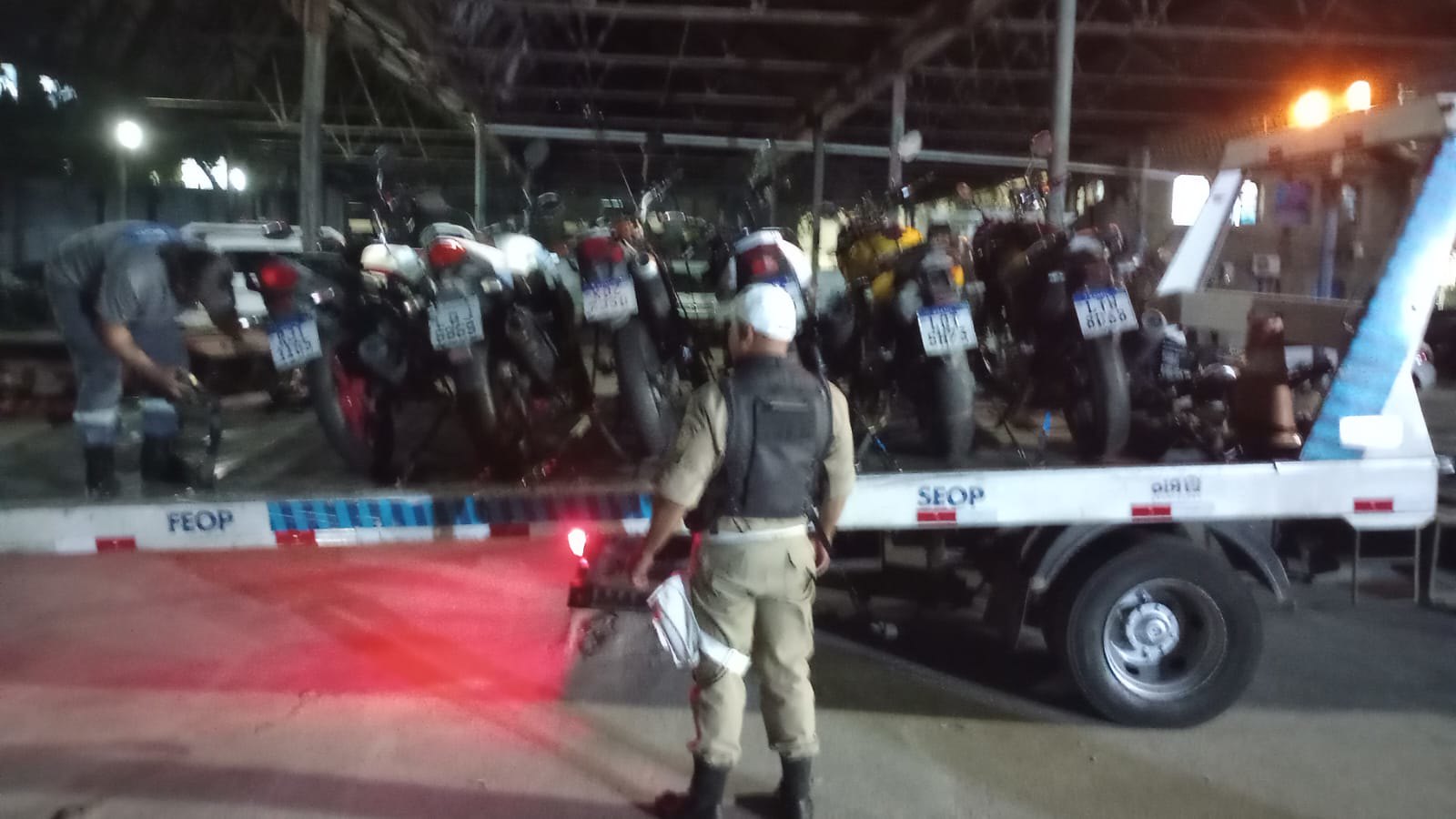 SEOP e Polícia Militar apreendem 95 motos em "rolézinhos" na madrugada desta sexta-feira