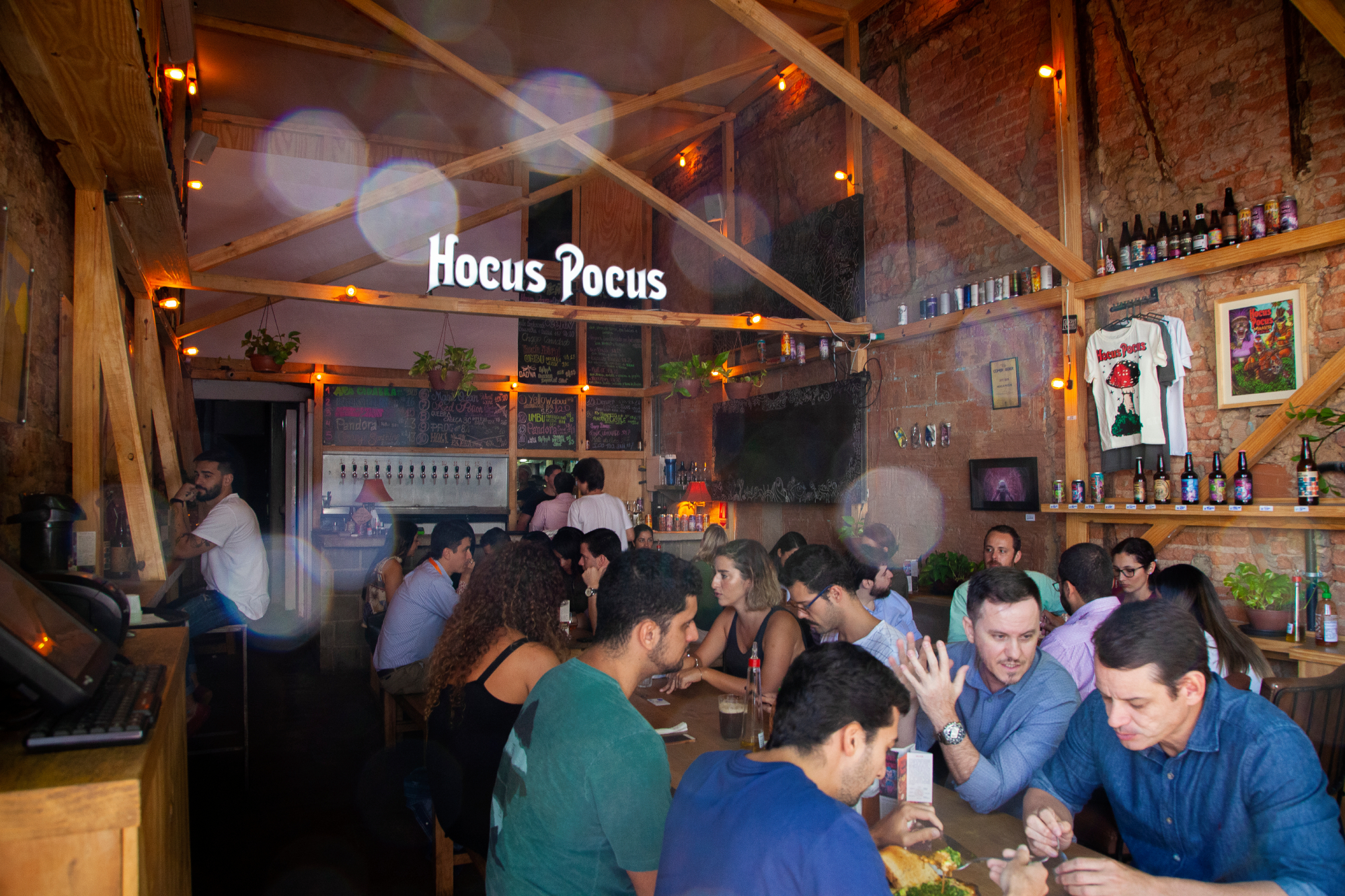 Evento cervejeiro: Hocus Pocus apresenta Jornada do Tom - uma celebração cervejeira intergaláctica no dia 16 de maio