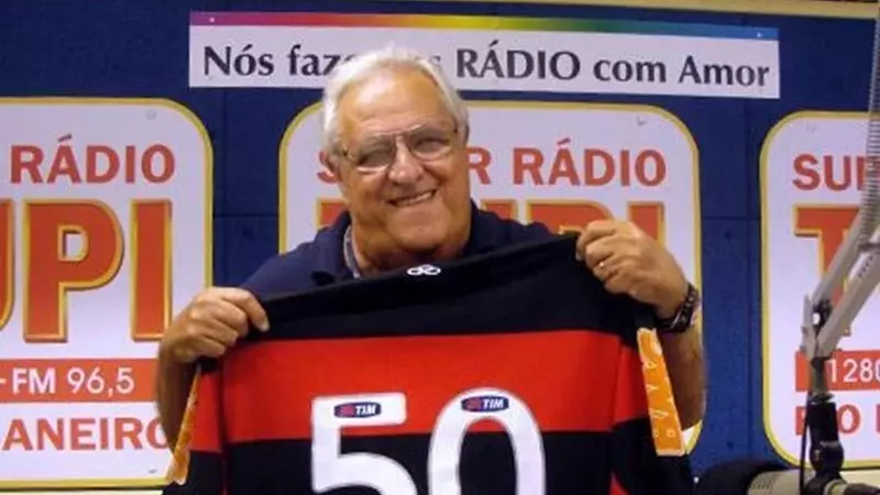 O radialista Washington Rodrigues, conhecido como Apolinho, morto aos 87 anos. Reprodução