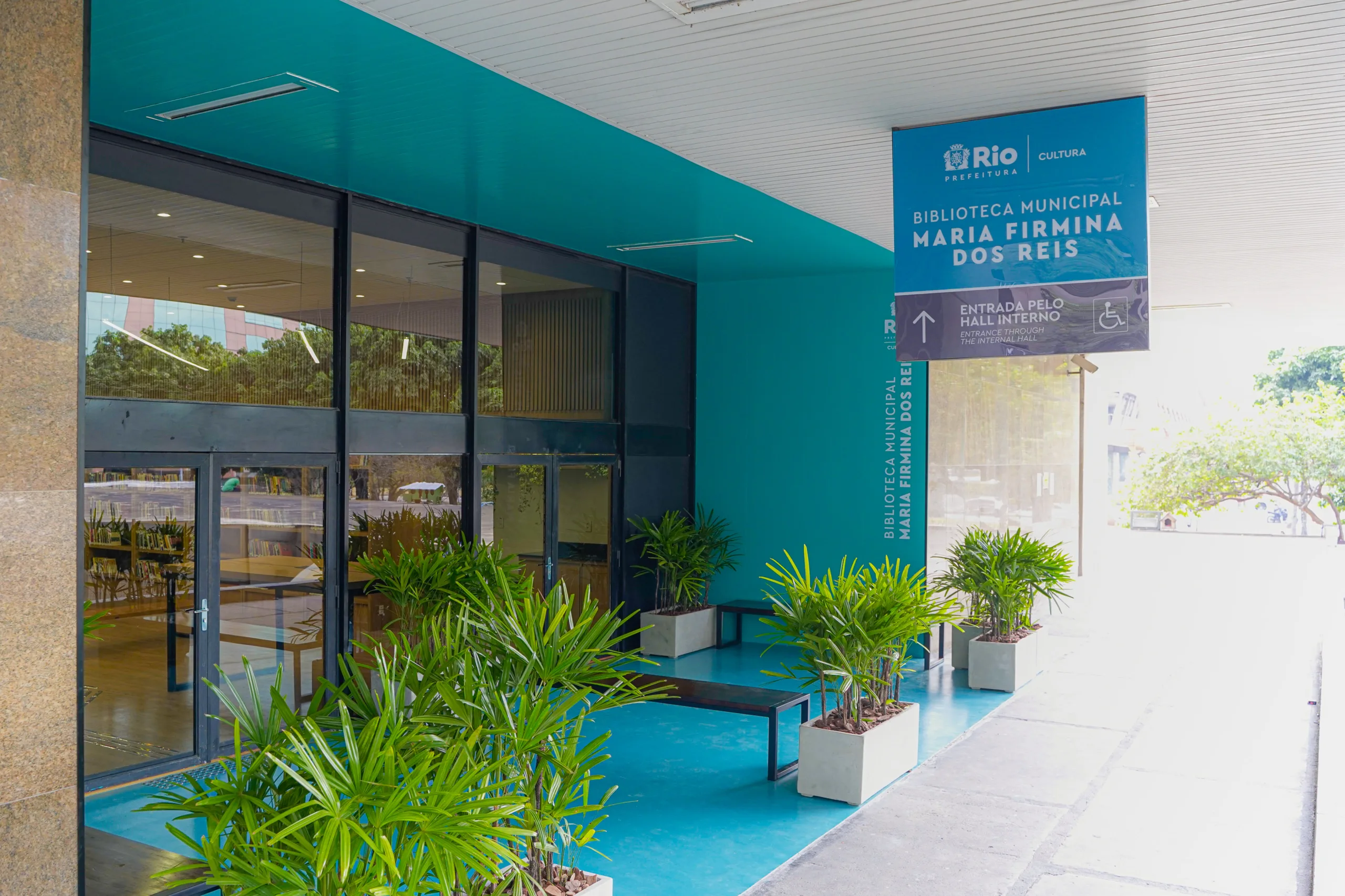 Inauguração da Biblioteca Maria Firmina dos Reis no Rio de Janeiro