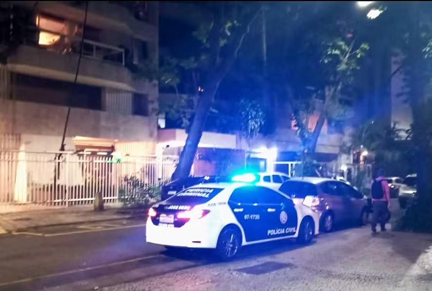 Policiais encontram ‘gato’ de luz no Leblon. Foto: reprodução