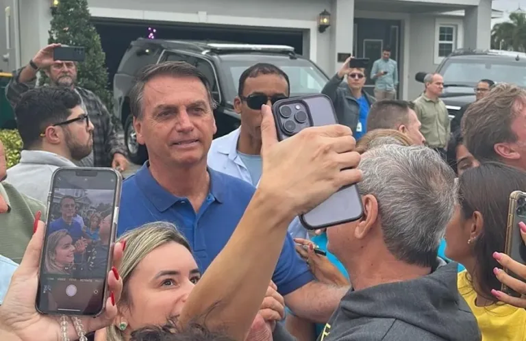 O ex-presidente Jair Bolsonaro e apoiadores nos Estados Unidos. Foto: Reprodução