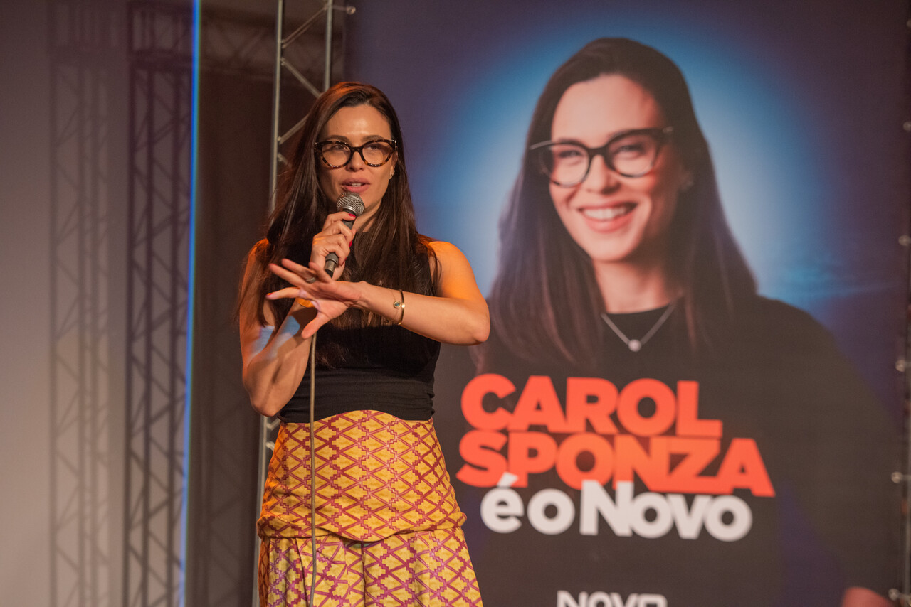 Carol Sponza critica falta de vagas em creches na gestão de Eduardo Paes