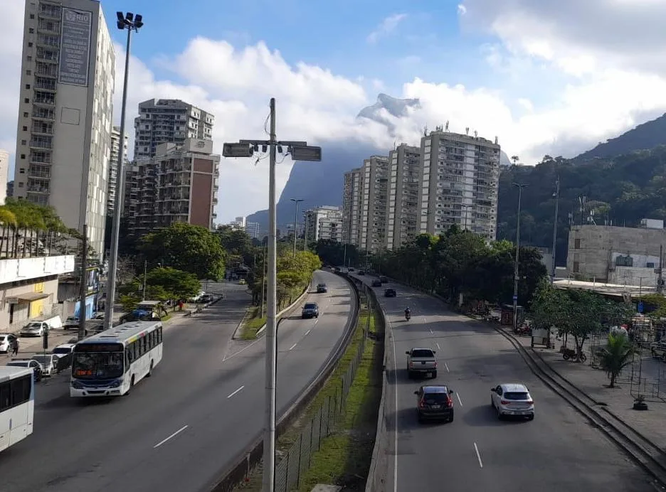 A Autoestrada Engenheiro Fernando Mac Dowell (Lagoa-Barra). Foto: Divulgação / Prefeitura do Rio