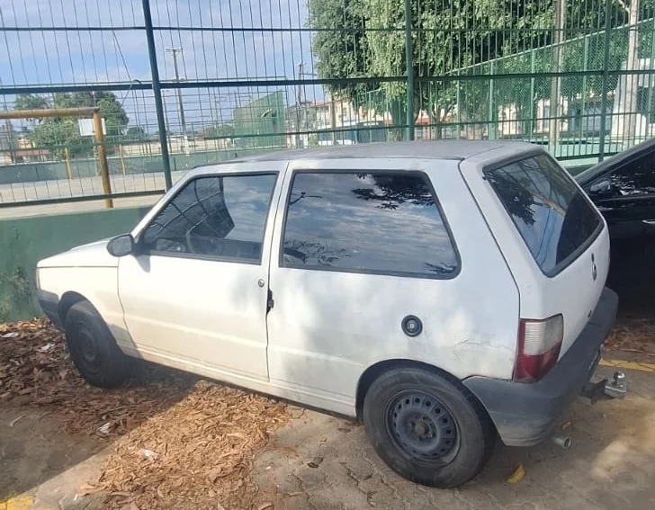 Carro é fotografado pela polícia