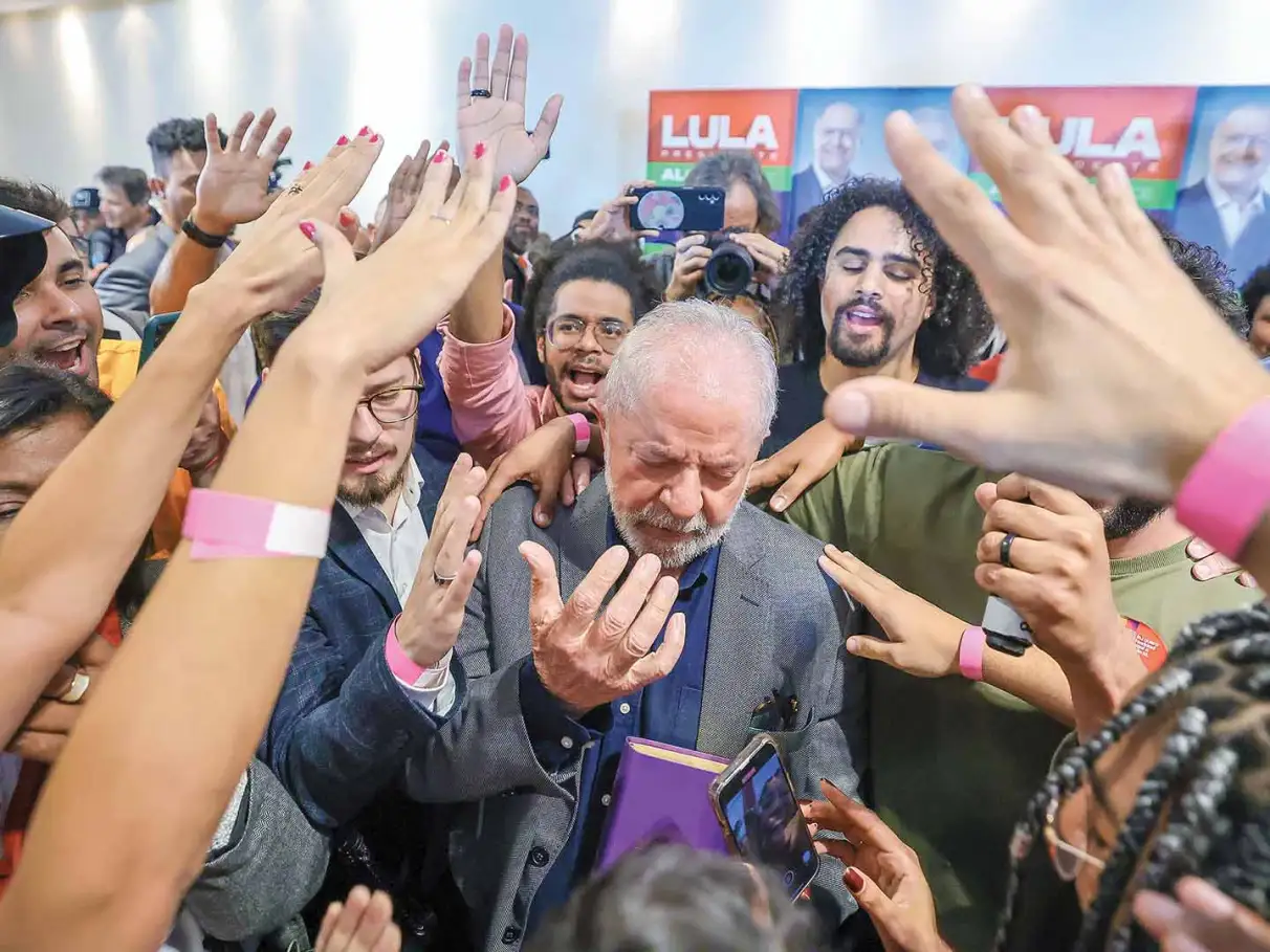 Lula, então candidato, se reúne com eleitores evangélicos em São Paulo. Foto: reprodução