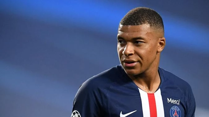 Mbappé recorre à Liga francesa e à Uefa por litígio financeiro com PSG