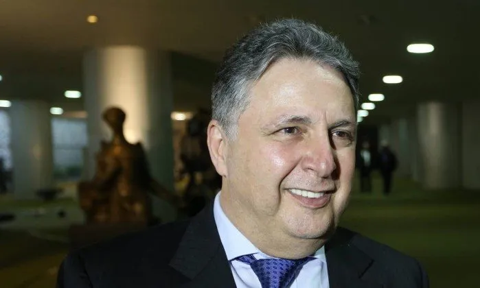 STF suspende condenação de Anthony Garotinho na Operação Chequinho, permitindo sua candidatura nas eleições de 2024. Saiba mais.