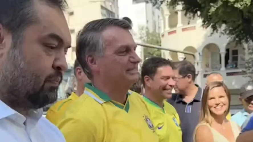 Cláudio Castro, Jair Bolsonaro e Alexandre Ramagem: fala do governador é obstáculo para o discurso eleitoral do aliado bolsonarista — Foto: Reprodução