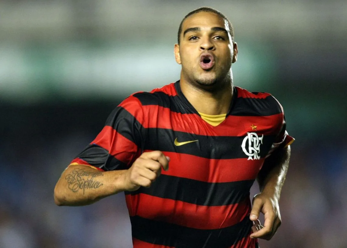 Adriano Imperador jogando pelo Flamengo