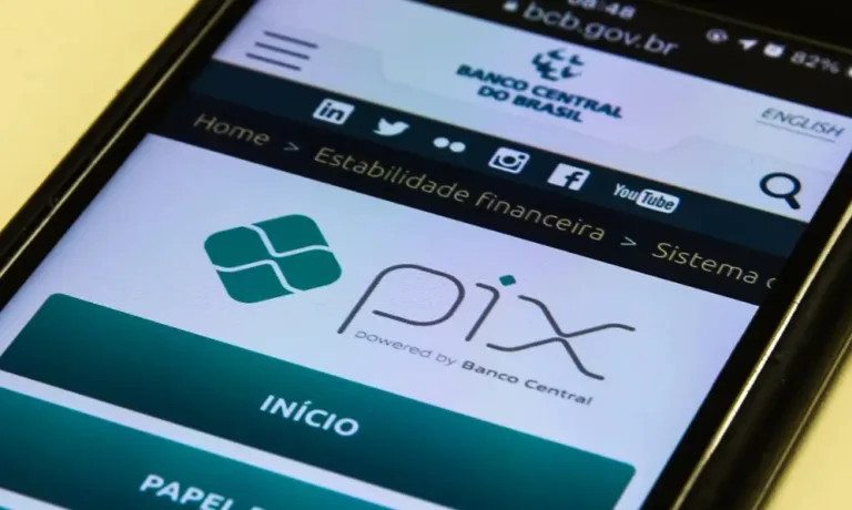 Banco Central revela vazamento de dados do Pix