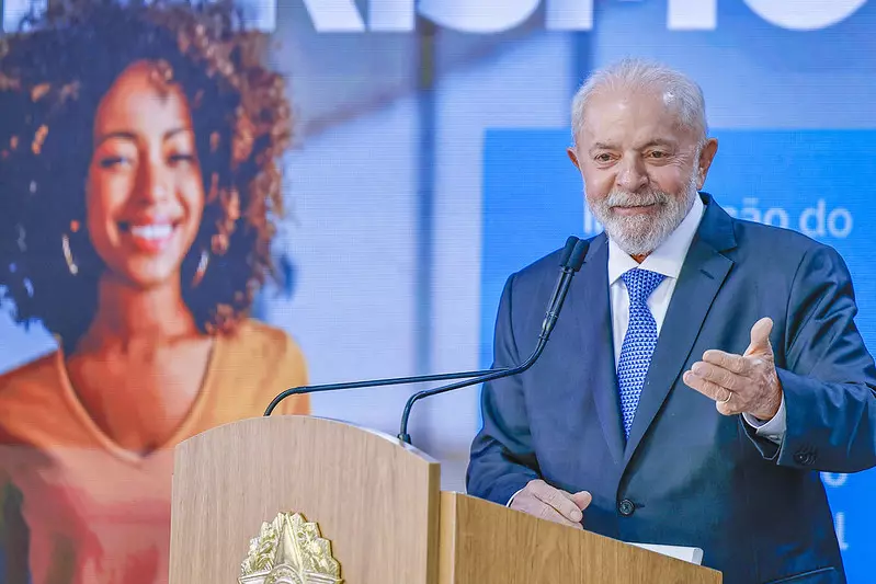 O presidente Lula durante a cerimônia de sanção da Lei Geral do Turismo, no Palácio do Planalto. Foto: Ricardo Stuckert/PR