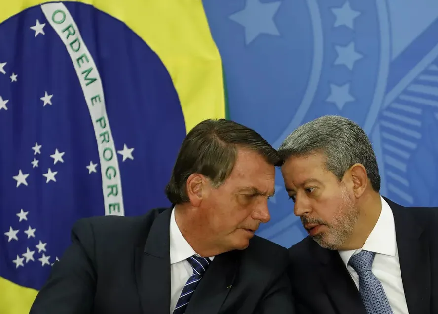 Proposta de anistia para Bolsonaro enfrenta análise do STF